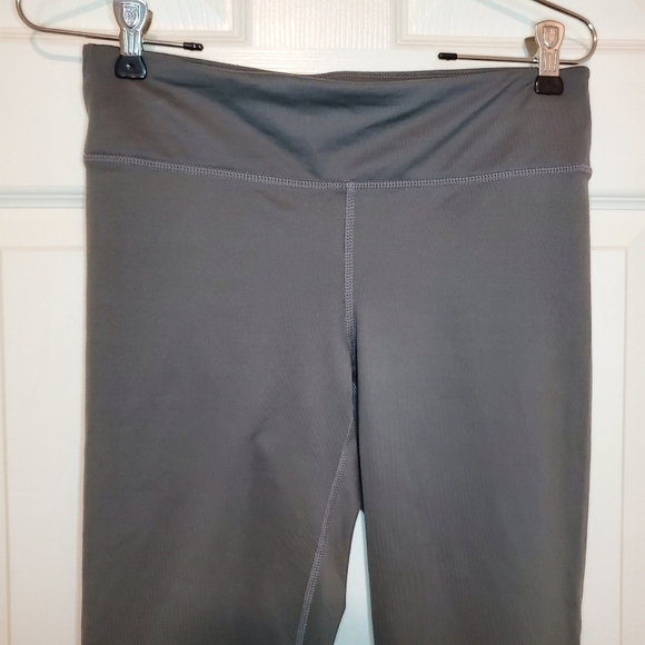 Joy Lab Capri leggings Sz M - Picture 2 of 9